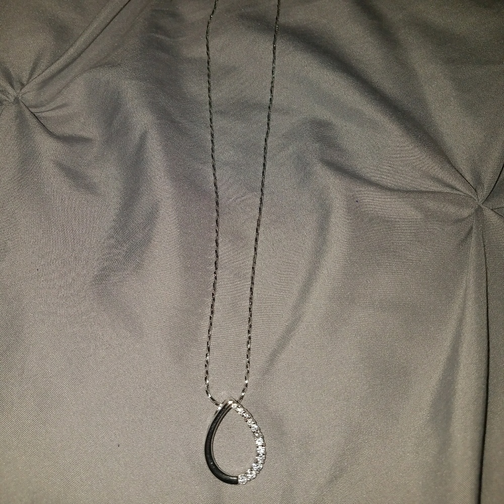 Lia Sophia stunning necklace